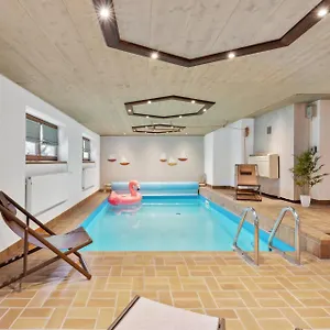 Ferienhaus Luxus-villa Mit Indoorpool, Sauna & Offenem Kamin, Siegsdorf